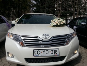 Автомобили Toyota Venza в аренду и на прокат